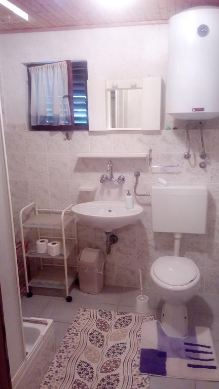Guesthouse Filepi 塞尼 外观 照片