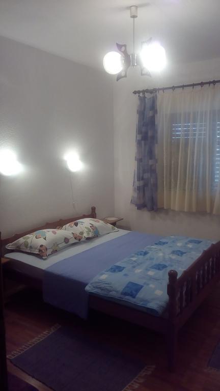 Guesthouse Filepi 塞尼 外观 照片